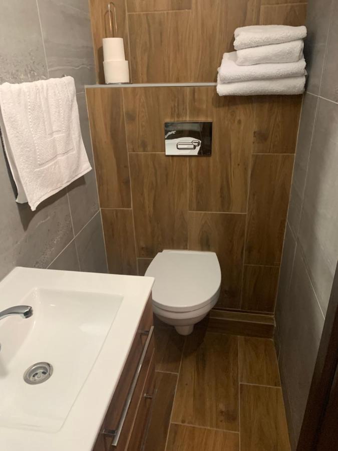 Apartmany City 2 Ostrava Exteriör bild